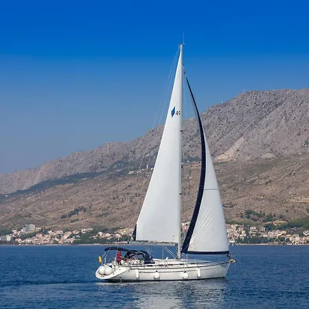 بوتيل Bavaria 49- Angela